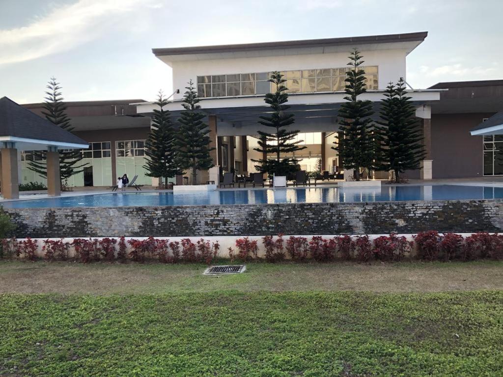 Smdc Tagaytay Taal Lake Condo Cook Netflix No Balcony No Free Parking Tagaytay City Ngoại thất bức ảnh