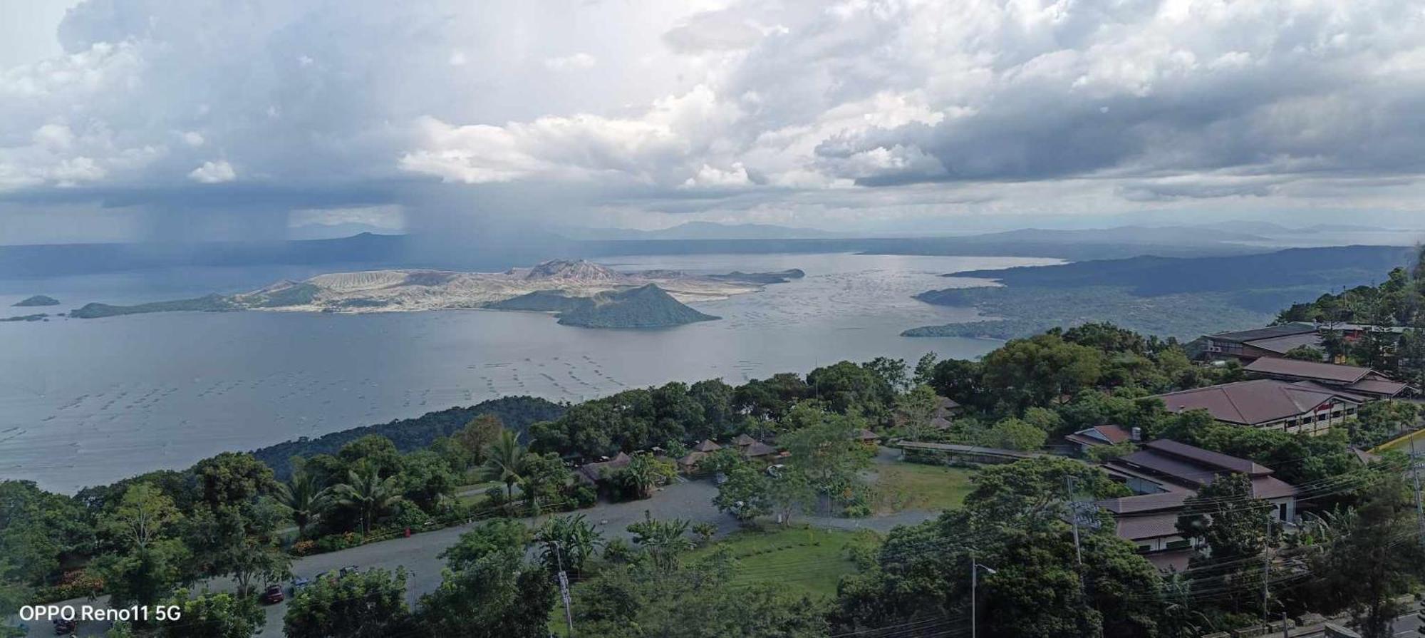 Smdc Tagaytay Taal Lake Condo Cook Netflix No Balcony No Free Parking Tagaytay City Ngoại thất bức ảnh